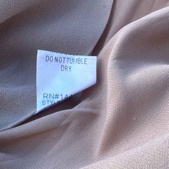 Chic Beige Women's Blouse - Picture 6 of 6